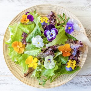 Salada com Flores.
Flores que pode comer.
Flores comestíveis.